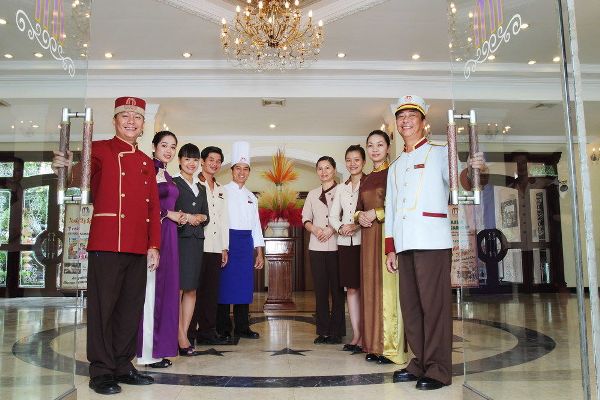 nguyên tắc vàng của ngành dịch vụ là trao công bằng cho tất cả mọi người